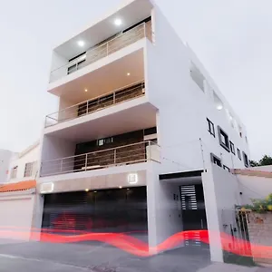 apartamentos-torre-ii-condominios.mazatlan-hotels.com/